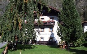 Gaestehaus Bruggerhof